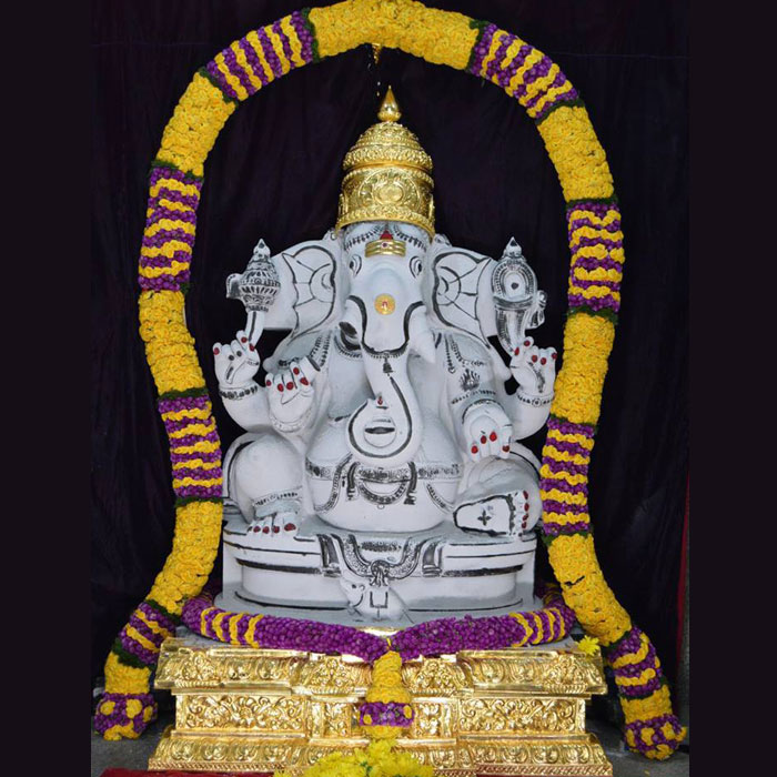 Temple garlands TG020