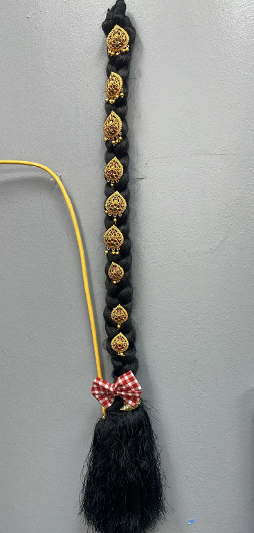 TIED JADA WITH SAVARAM AND HAIR CLIPS